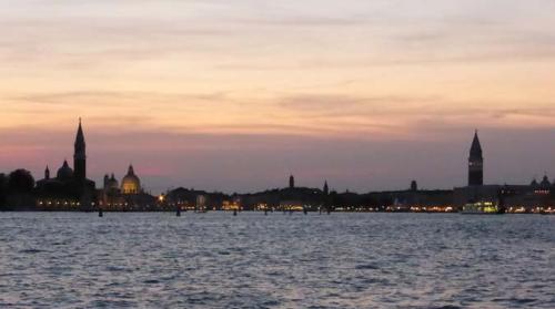 Venice 240