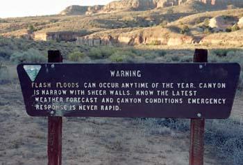 5PC TrailHead Warning Sign01